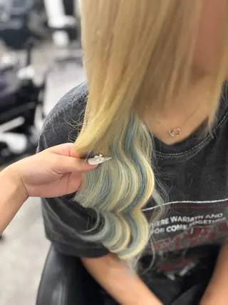 ロング Miku シールエクステのヘアスタイル