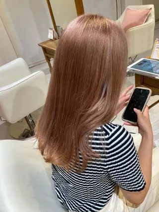 セミロング カラー ヘアアレンジ 山﨑 まなかのヘアスタイル