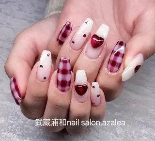 ネイル R inのネイルデザイン