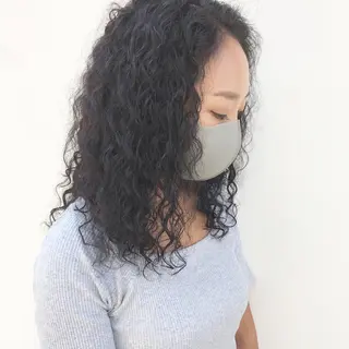 セミロング パーマ 嶋佐 昌大 シマサマオのヘアスタイル