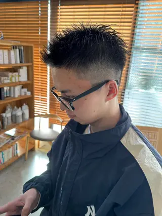 メンズ アキト/ メンズ/透明感暗髪のヘアスタイル