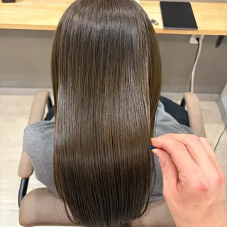 ロング ans(アンス)所属・山上 佳汰/髪質改善/艶髪のヘアスタイル