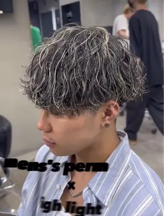 ショート ⭐️メンズ特化⭐️ パーマ　カラーのヘアスタイル