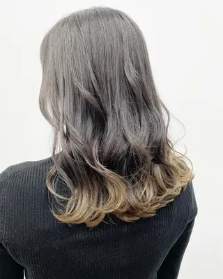 ミディアム カラー 🦄インナーカラー 🦄貫井彩花のヘアスタイル
