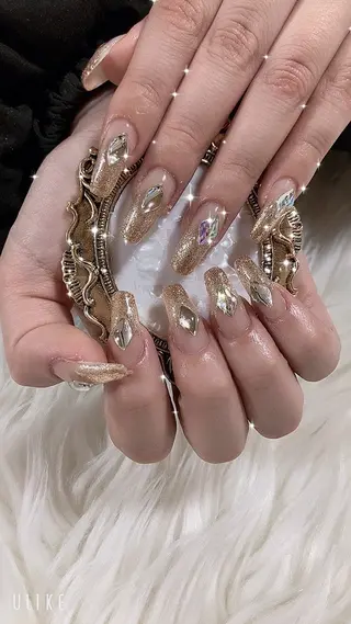 ネイル CC  NailSalon川崎店所属・C ✨Mのネイルデザイン