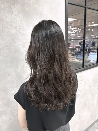 ロング パーマ 多田 栞里のヘアスタイル