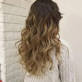 ロング カラー Le Lien カジのヘアスタイル
