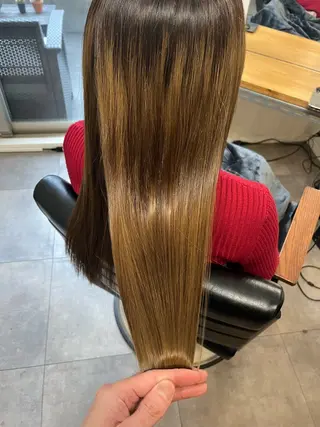 セミロング OFF YUYAのヘアスタイル