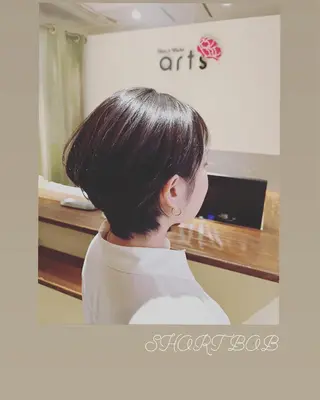 ショート ハイライト/インナー /ブリーチ/レイヤーのヘアスタイル