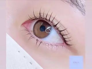 マツエク・マツパ Stella Shioriの眉毛・アイブロウイメージ