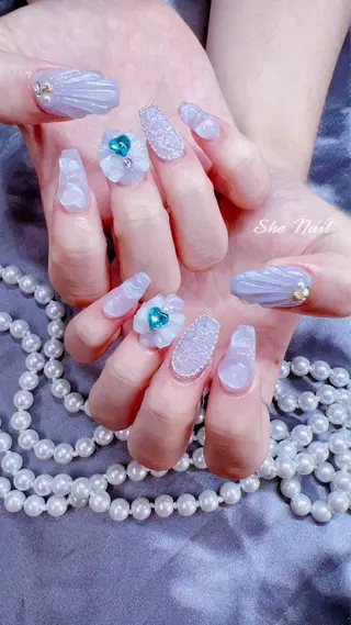 ネイル She   Nail所属・ISA_ BELLAのネイルデザイン
