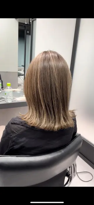 ミディアム カラー レイヤー/髪質改善/ 美髪矯正/手塚凌のヘアスタイル