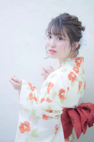 ミディアム 小林 永佳のヘアスタイル