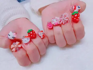 ネイル Makana Mana所属・Makana Manaのネイルデザイン