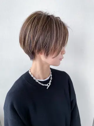 ショート ボブ/ハイトーン/ 岡山駅/別曽遥也のヘアスタイル