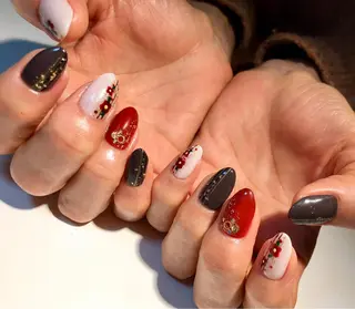 ネイル 吉田  （ネイリスト）のネイルデザイン