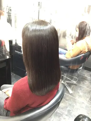 セミロング カラー Annon プライベートサロンのヘアスタイル