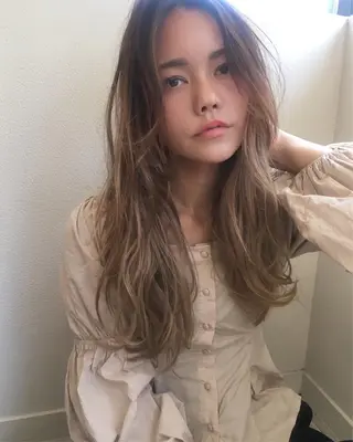 ロング 鎌倉 彩のヘアスタイル