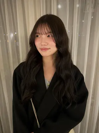 ロング カラー Bërg所属・Bërg kiraのヘアスタイル