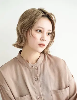 ミディアム hoNua. 栄/透明感カラーのヘアスタイル