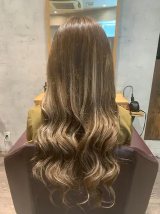 ロング カラー エクステ KAZUMAのヘアスタイル