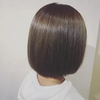 ミディアム カラー 濱田輝レイヤー 韓国風 ハイトーンのヘアスタイル