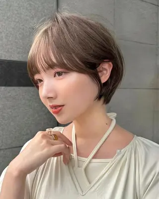 ショート ショートヘア くすみカラー、大場猛のヘアスタイル