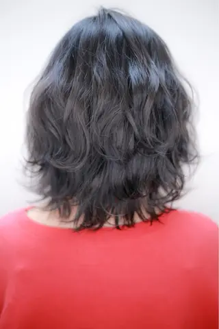 ミディアム カラー 伊藤 裕貴のヘアスタイル