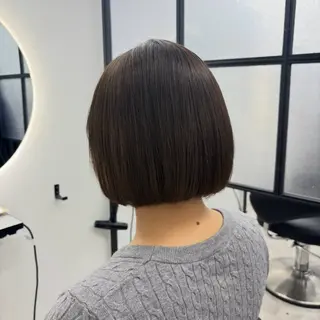 ショート Ren. 🦋デザインカラーのヘアスタイル