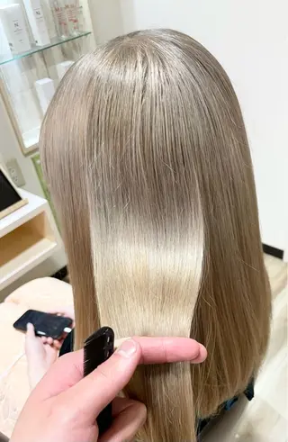 ミディアム カラー 🌈派手髪ハイトーン 🌈鈴木亮太🌈のヘアスタイル