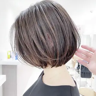 ショート nex the salon vlow所属・趙 英来のヘアスタイル
