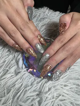 ネイル シェヌネイル JURAのネイルデザイン