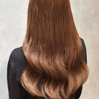 ロング 西田 理沙のヘアスタイル