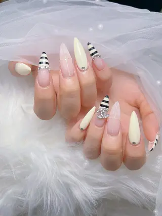 ネイル Mio_ Noiranailのネイルデザイン