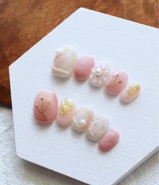 ネイル Baku Nailsのネイルデザイン
