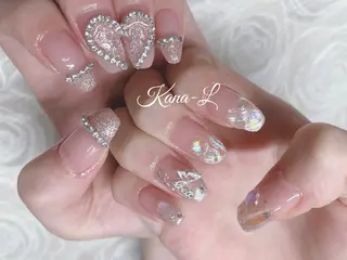 ネイル 芦辺 香奈のネイルデザイン