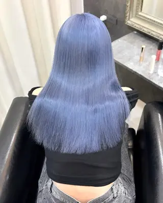 セミロング カラー ハイトーン/ウルフ/ レイヤー/Asukaのヘアスタイル