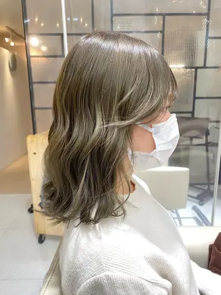 ミディアム カラー 安永 涼のヘアスタイル