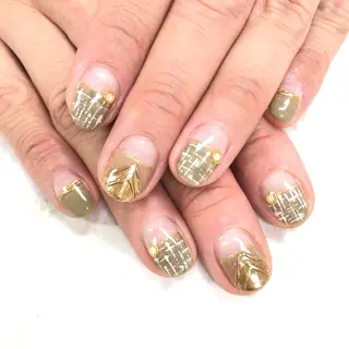 ミディアム ユリシスネイル 担当近藤のネイルデザイン