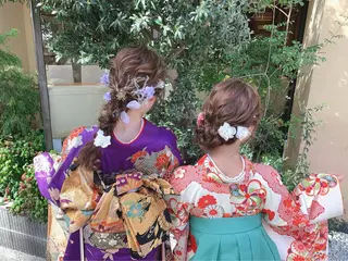 ロング ヘアアレンジ au美容室所属・au栄矢場町 水素髪質改善Tのヘアスタイル