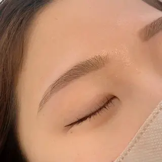 アイブロウ eyes三ノ宮所属・eye's Yurikaの眉毛・アイブロウイメージ