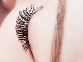 マツエク・マツパ lush&blow JIJI所属・lush&blow JIJIのエステ・リラクイメージ