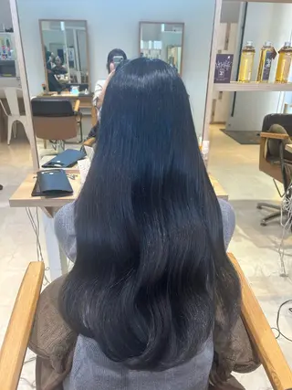 ロング カラー 透明感カラー☁️岩永 侑奈のヘアスタイル