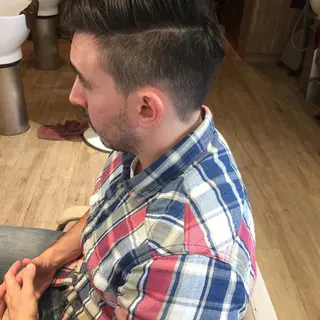 メンズ 🌈カラー33∞円 🌈北綾瀬 谷中店のヘアスタイル