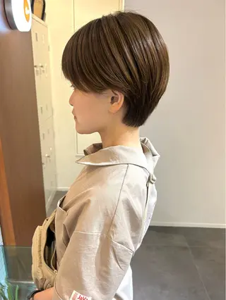 ショート W所属・小林 朋花のヘアスタイル