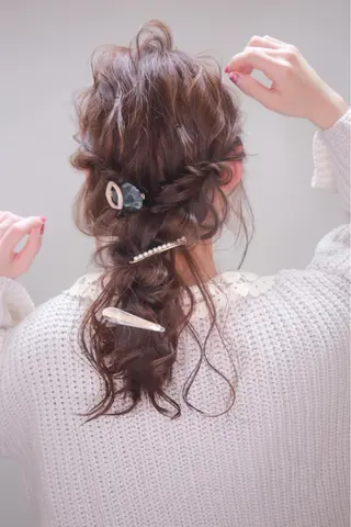 ロング カラー ヘアアレンジ 伊藤 裕貴のヘアスタイル