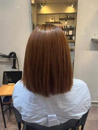 ミディアム カラー 伊東 愛理のヘアスタイル