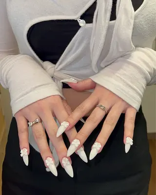 ネイル Nes.Nail所属・Miyagi Asamiのネイルデザイン