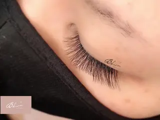 マツエク・マツパ BLista. Mayのマツエク・マツパデザイン