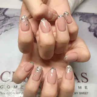 ネイル Guarendo錦糸町店所属・ガレンドウ 白澤 愛子のネイルデザイン